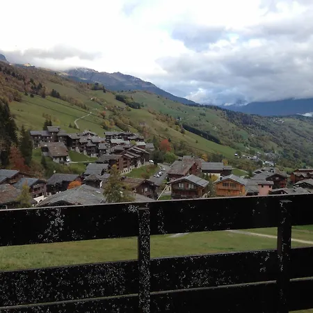 Skis Aux Pieds Avec Wifi, 5 Personnes - Fr-1-356-518 *